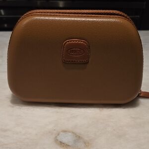 Bric's Tan Amenity/Toiletry Hard Side Case for Qatar Ait
